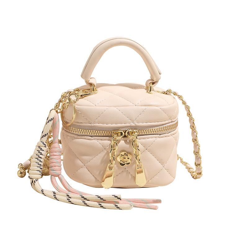 New Product Fashionable Small Fragrant Style Rhombus Chain Portable Box Bag Versatile Temperament Personalized Messenger Change Bag Woman