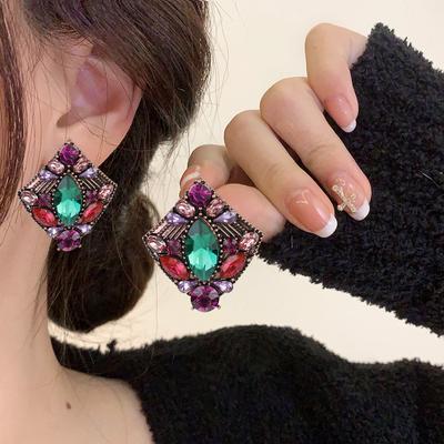 Retro Diamond-shaped Ladies Earrings