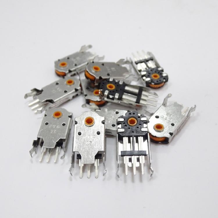 Nucleo Giallo Per Encoder Mouse TTC da 15 mm Decodificatore Ruota Mouse per Mouse Deathadder V3 Pro