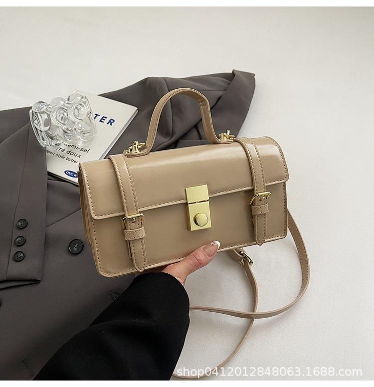 

Niche design oil wax leather handbag bag women s senior sense commuting versatile shoulder messenger bag new messenger bag хаки