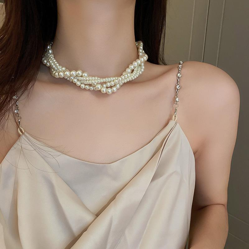 Real gold electroplated pearl and diamond-inlaid floral necklace, niche, fashionable, versatile collarbone chain, elegant and high-end accessory