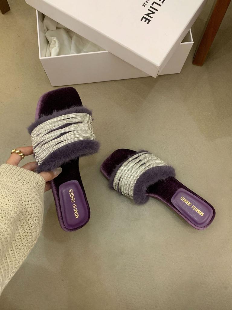 French evening breeze letter one word rhinestone fluffy slippers women's wear 2025 spring and autumn new fluffy low heel sandals