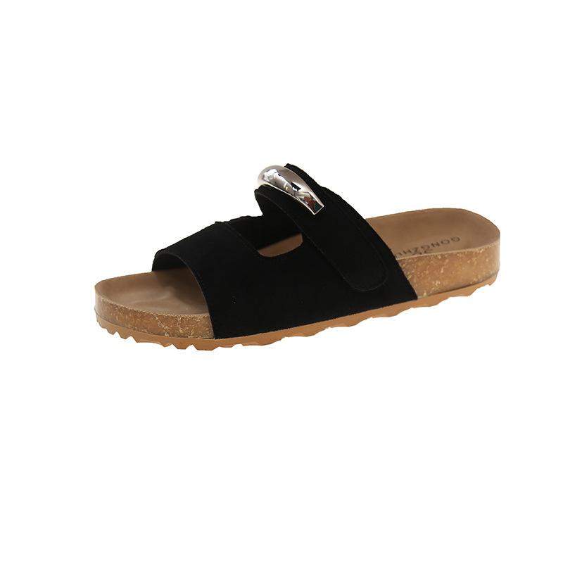 

Flat-bottomed thick-soled Boken slippers and sandals 2025 summer new non-slip belt buckle outer wear casual soft-soled women s shoes 40