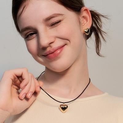 [Hei]Cow Leather Heart Necklace