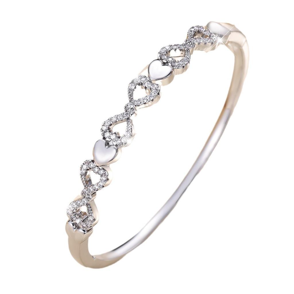 Jewelry, Light Luxury, Exquisite Love, Female Niche Design, High-end Sweet and Cute Bracelet