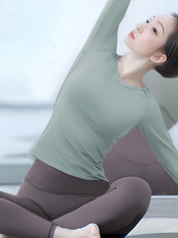 2025 Women's Yoga Clothing Set: Stylish Short Sleeve Top & Running Outerwear for Pilates & Fitness