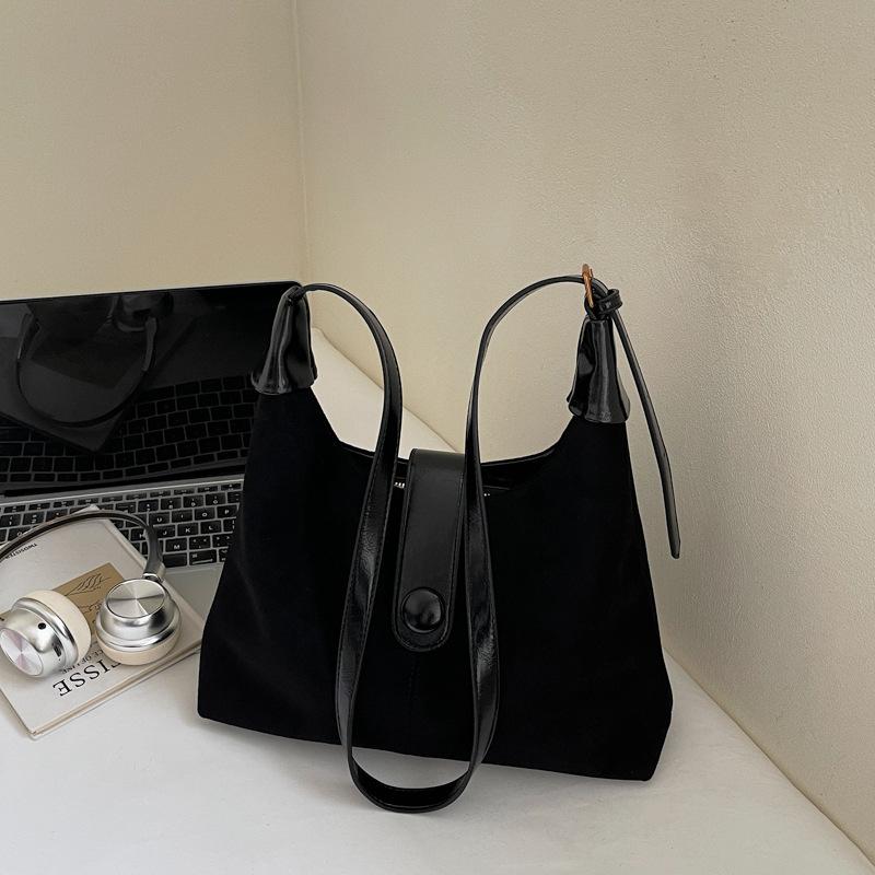 Today's popular fashion retro commuter bag women's autumn new simple messenger bag tote bag women