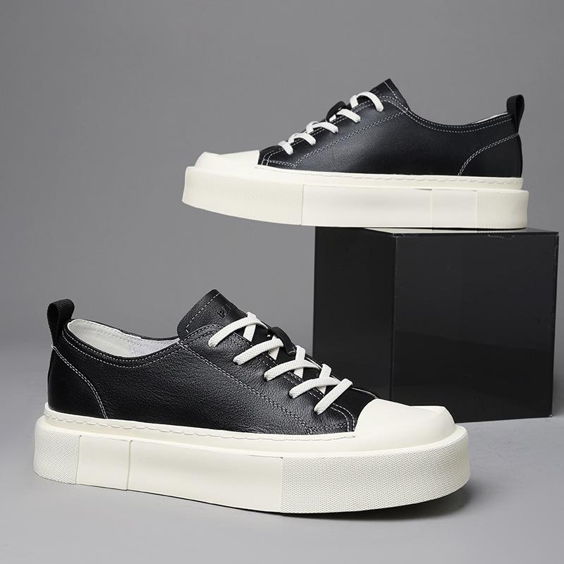 2025 autumn new men's sports and leisure board shoes Japanese commuter versatile men's shoes solid color high street handsome board shoes