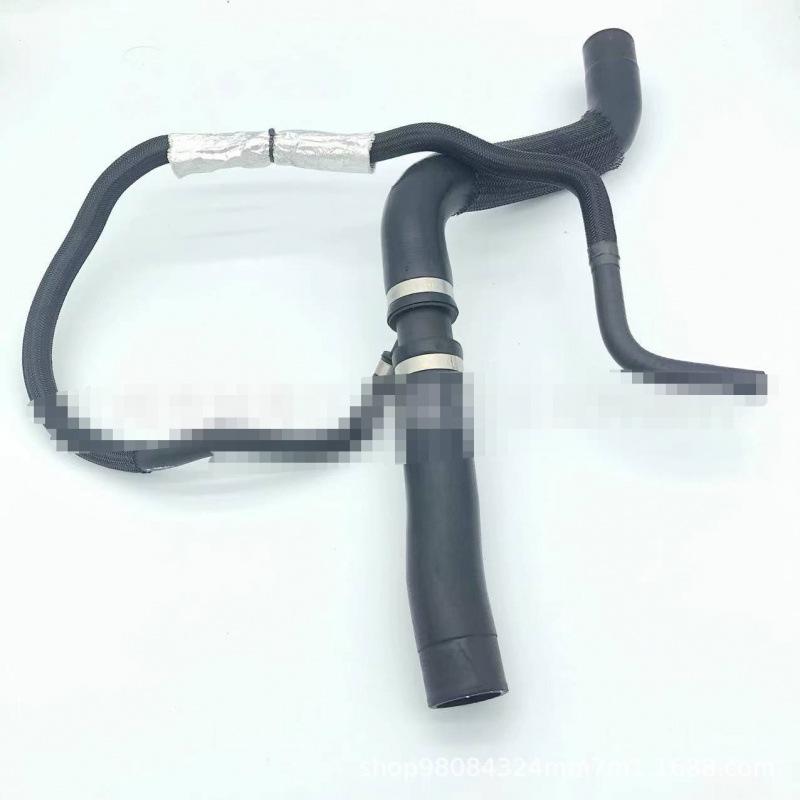 

Ford Edge Radiator Upper Water Pipe Tee - DT4Z8260A чорний