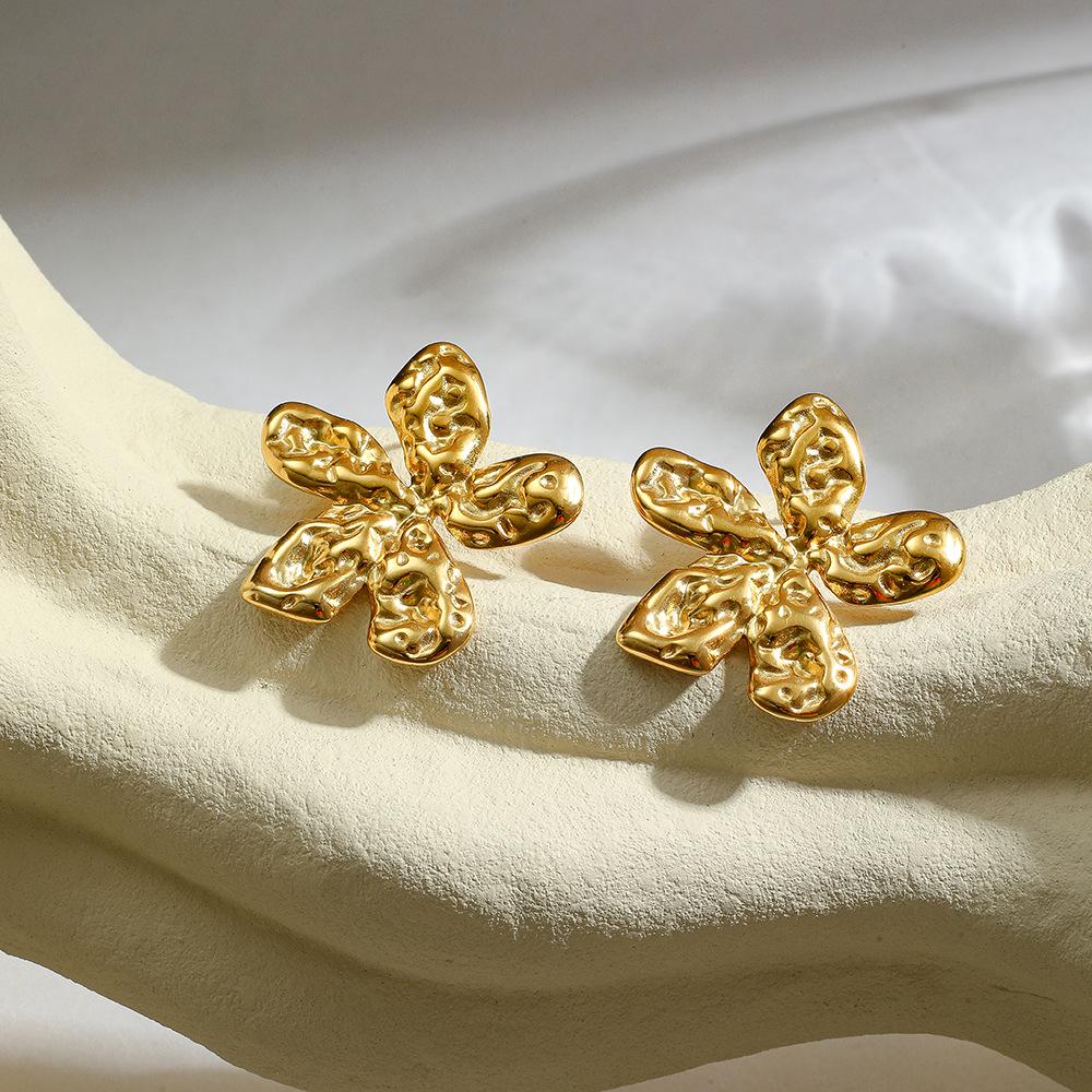 Exquisite Gold Geometric Flower Stud Earrings with Durable Vacuum Plating