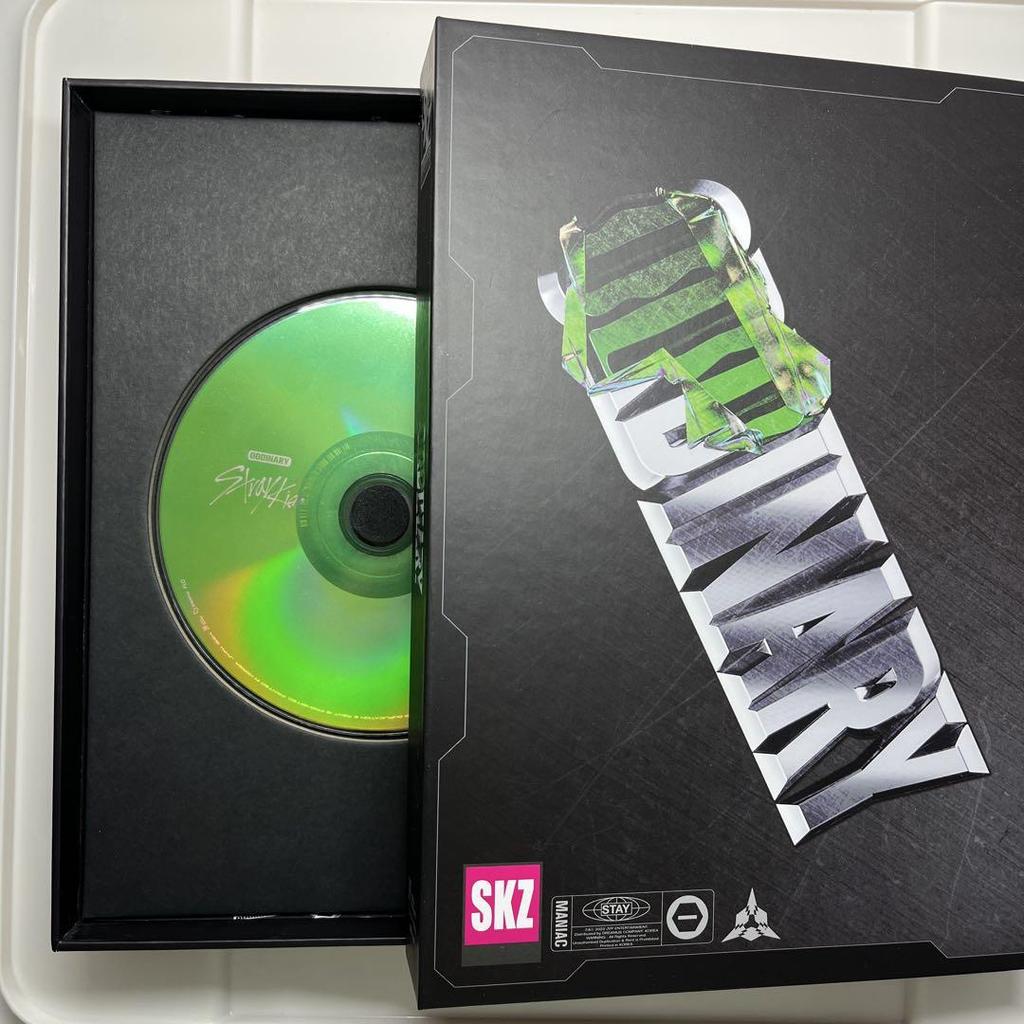 [USED] Stray Kids ODDINARY Album Limited Edition No Missing Albums