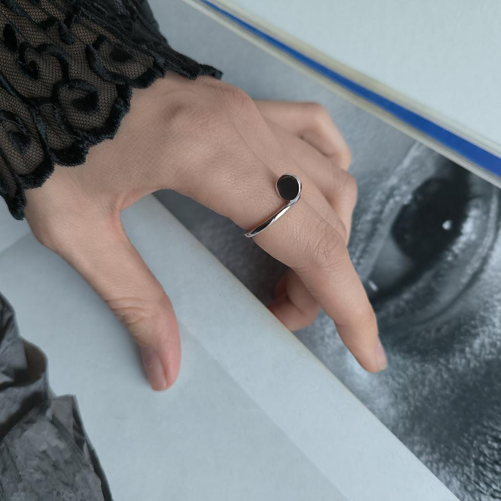Silver Ring Without Stones, Item Weight 1.84 G (2197546)