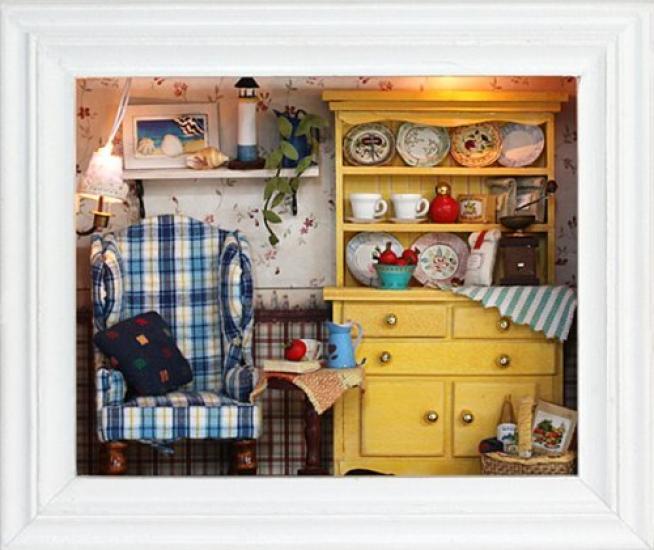 

Fun to make and fun to decorate Dollhouse Kit Frame Midsummer (t-FREAK) [Miniature Kit] белый