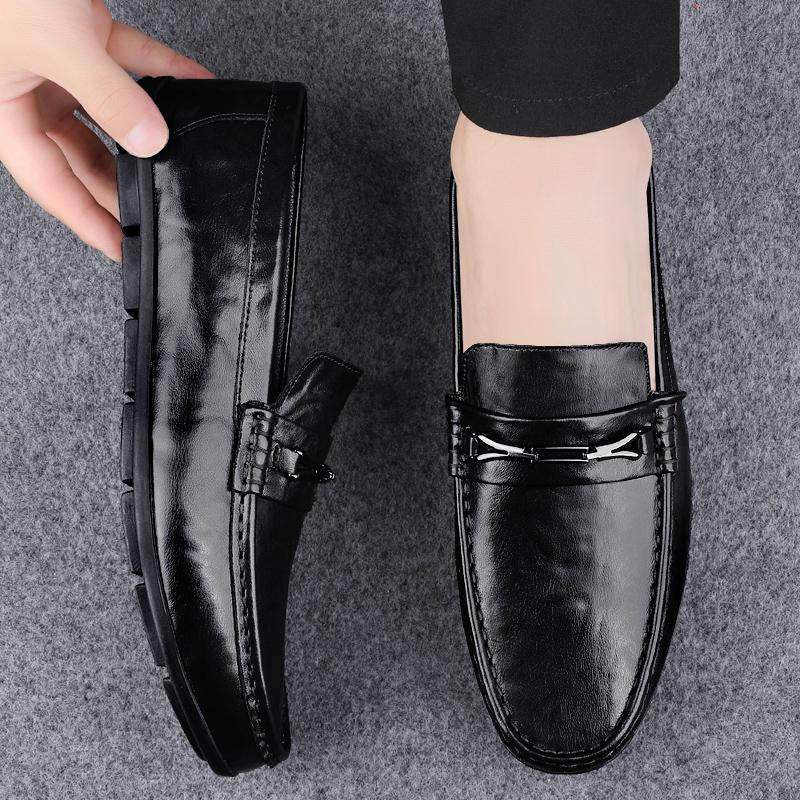 Fashionable Korean Style Leather Casual Shoe Lightweight Comfortable Driving Loafers Soft Soled Men Business Elegant Daily Shoes