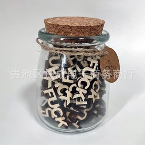 Lustiges Fuck-Glas Geschenk – 100 Holzbuchstaben-Ausschnitte, Scherz-Geburtstagsgeschenk für Ihn/Sie, Neuartige Schreibtischdekoration zur Stressbewältigung
