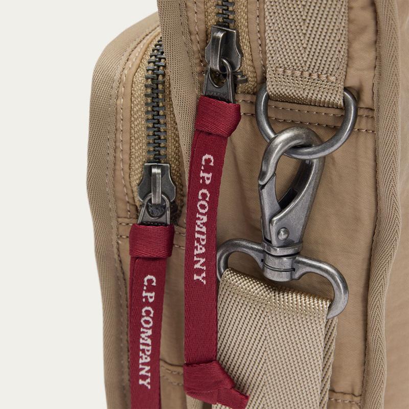 adidas Originals X C.P. Borsa a Spalla/Crossbody Sportiva Casual in Nylon per Collaborazione Aziendale Unisex Colore Kaki JF1059