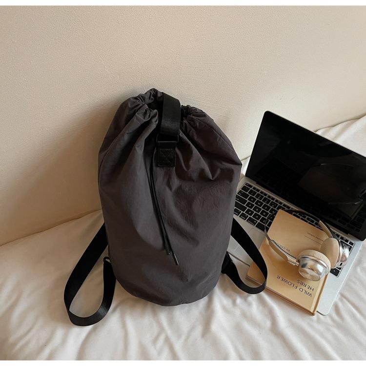 

2025 summer trendy new casual lightweight simple student schoolbag high value women s bag large capacity couple backpack серый