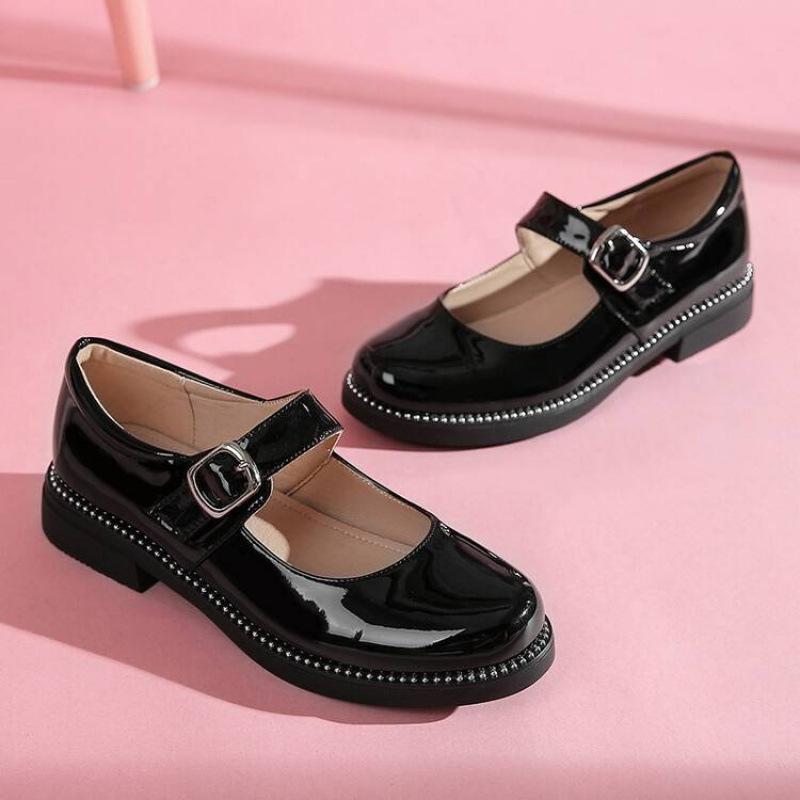 

Демисезонная обувь для девочек, одинарная обувь, удобная платформа, кожаная обувь, туфли принцессы с пряжкой, новая лакированная кожа, нескользящая, для детей среднего и старшего возраста 39 (inner length 24.5cm)
