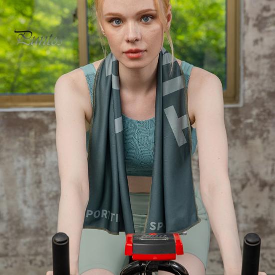 Workout Cooling Towel Three-layer Super Soft Friendly To Skin Quick-drying Moisture-wicking Breathable Sports Towel