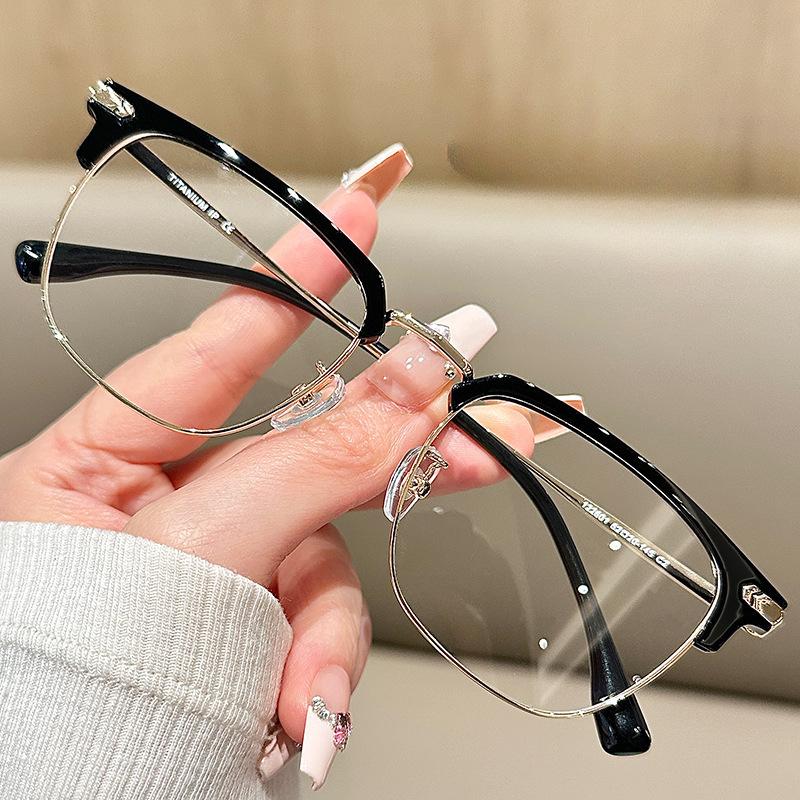 Myopia Glasses with Degree Radiation Protection and Blue Light Protection