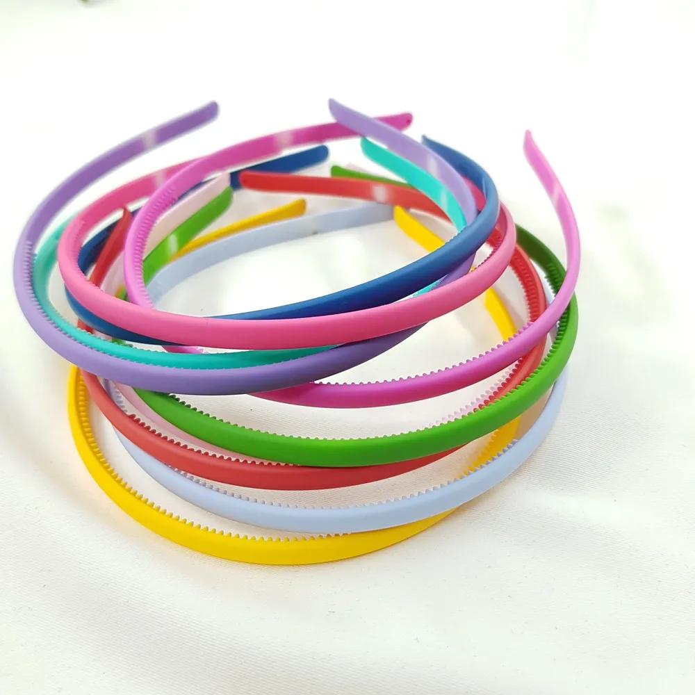 1 Set of 10 Pastel-toned Plain Wavy Matte Headbands