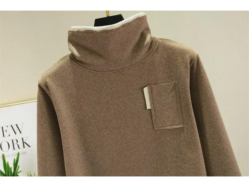 German Velvet Women's Half Turtleneck Pocket Top - Thick, Warm, Slimming, and Versatile Two-In-One for Autumn/Winter.