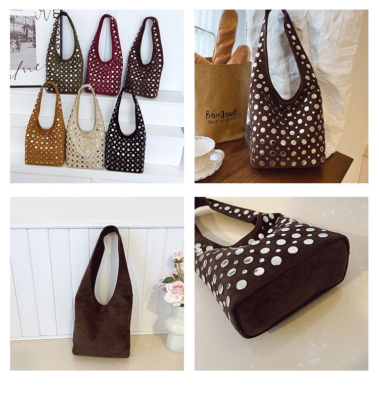 Women's Retro Punk Rivet-Studded Shoulder Bag - European/American Style