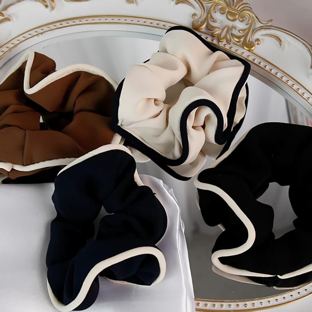 

Women s elegant line gopchang band hair tie