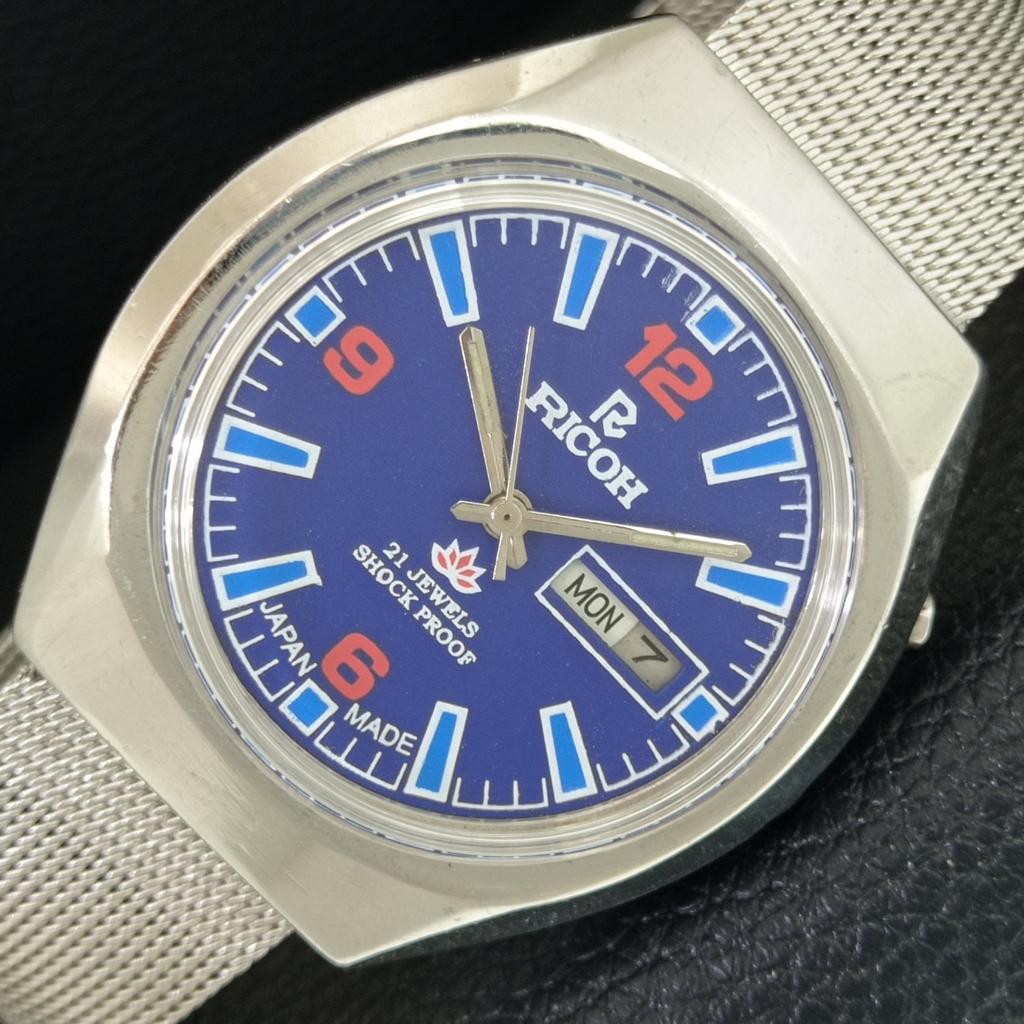 

VINTAGE RICOH R31 AUTOMATIC JAPAN MENS BLUE COLOR DIAL WATCH a707626-1
