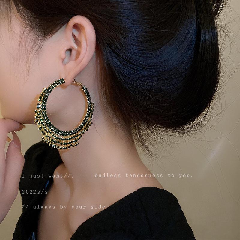 S925 Silver Needle Rhinestone Tassel Earrings - Exquisite Long Claw Chain with Colored Diamonds, European & American Style