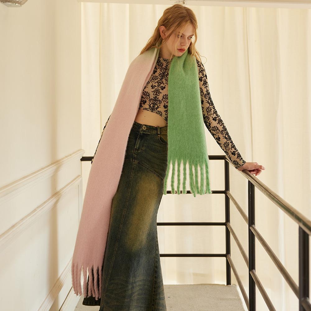 Wool Dopamine Gradient Autumn and Winter Scarf Women's Soft and Waxy Warm Scarf Shawl