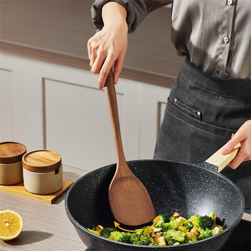 

COOKER KING Tea Wood Soup Ladle