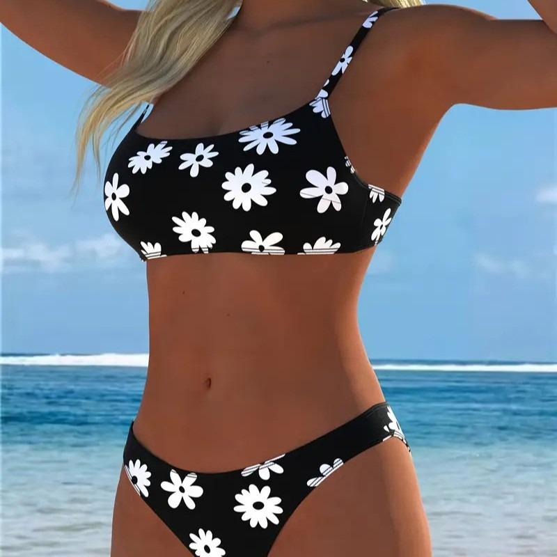 Daisy Print Swimsuit Women s European and American Sexy Backless Split Swimsuit Bikini Split S