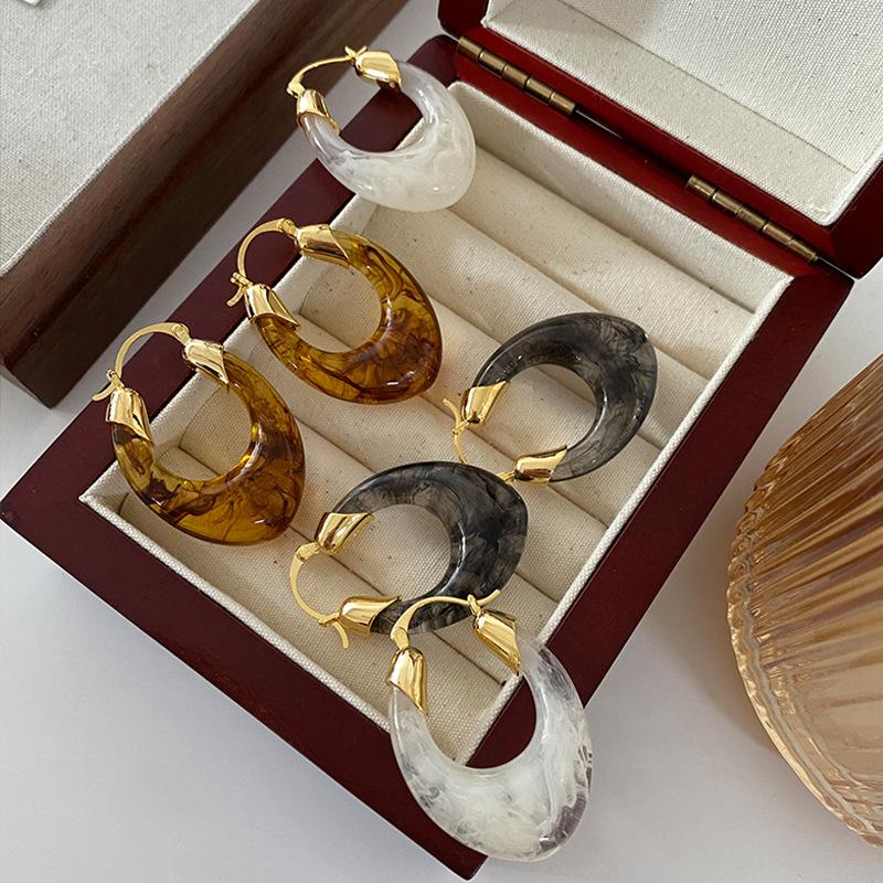 Ovaler U-förmiger Smudge Harz Ohrstecker Retro Maillard Nischen Ohrringe Mode Hochwertige Temperament Ohrringe