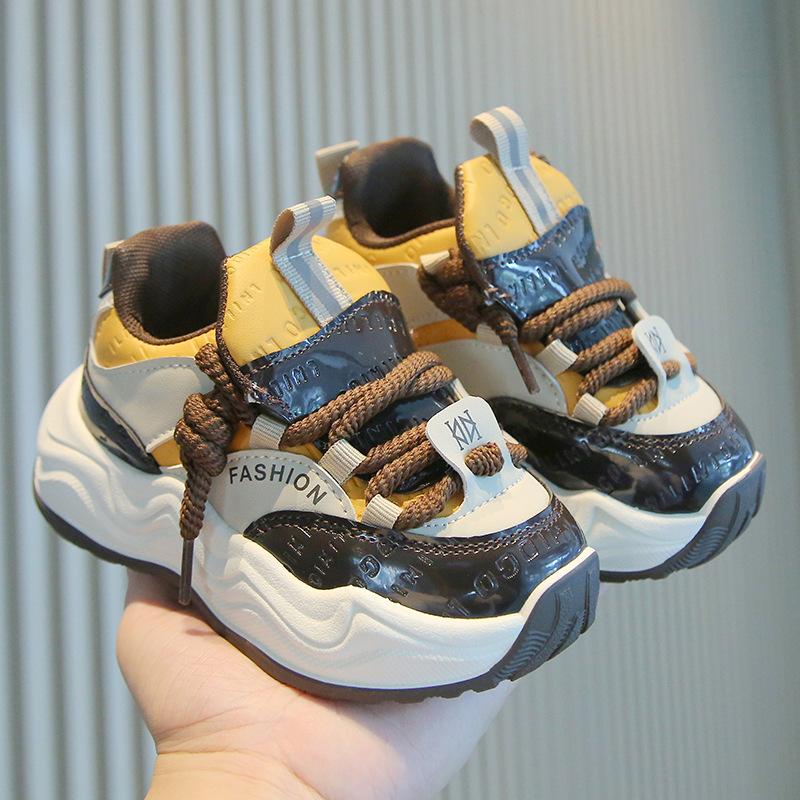 Children's sports shoes 2025 spring and autumn new boys' dad shoes lightweight girls' little white shoes soft-soled baby casual shoes