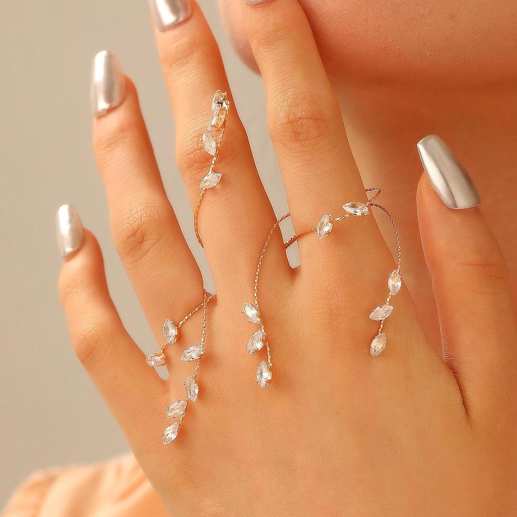 Fashion Minimalist Versatile Imitation Zircon Leaf Finger Chain Bracelet Street Photography Jewelry
