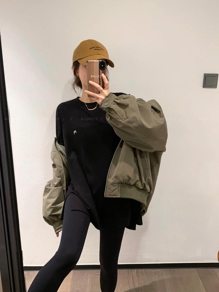 Women's White Embroidered Lazy Style Round-Neck T-shirt, Autumn/Winter 2025, Plus Velvet Slit Base Layer