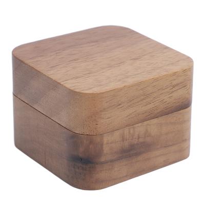 Ring Holder Box 5.5cm Square Walnut Wood Magnetic Closure Portable Jewelry Ring Case for Wedding
