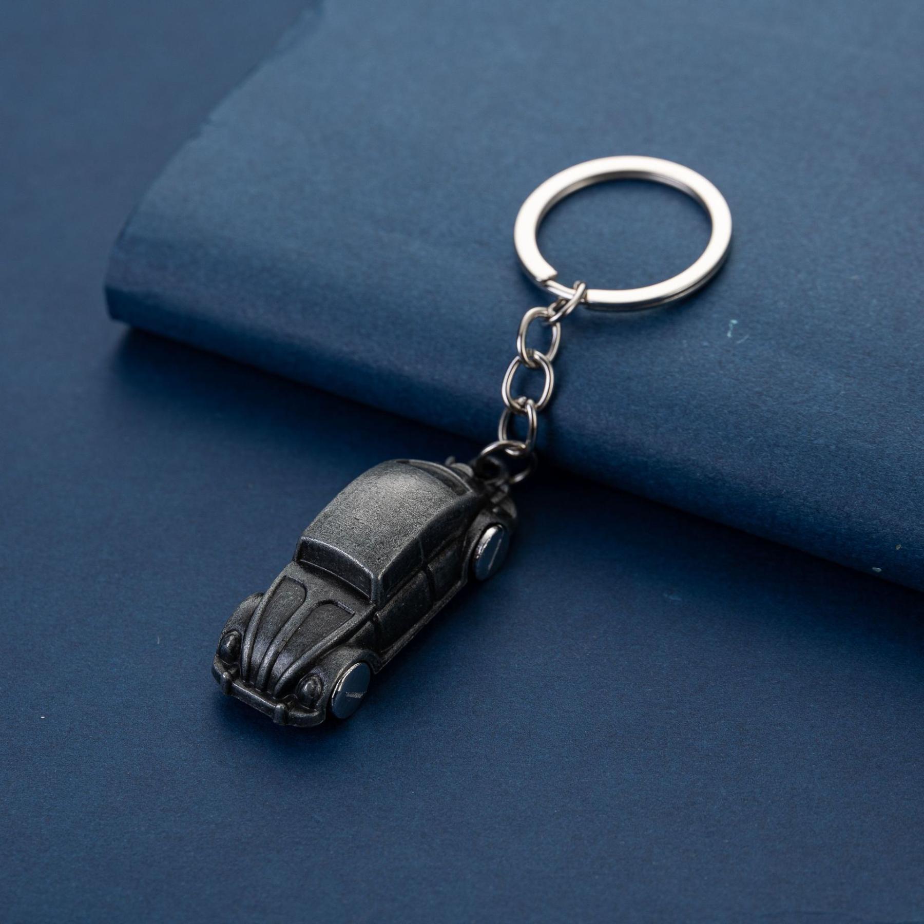 

Vintage Car Keychain Metal Model Classic Old Car Pendant Key Ring Automotive Accessory for Car Enthusiasts and Collectors One Size