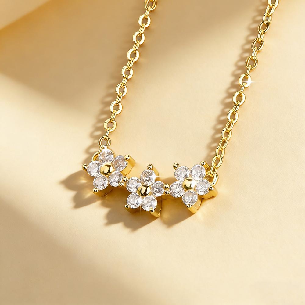 Anziw Exquisite 2MM D Color Moissanite Clover Flower Pendant Necklace for Women Lucky Charm Gold Bonded Jewelry Valentine's Gift