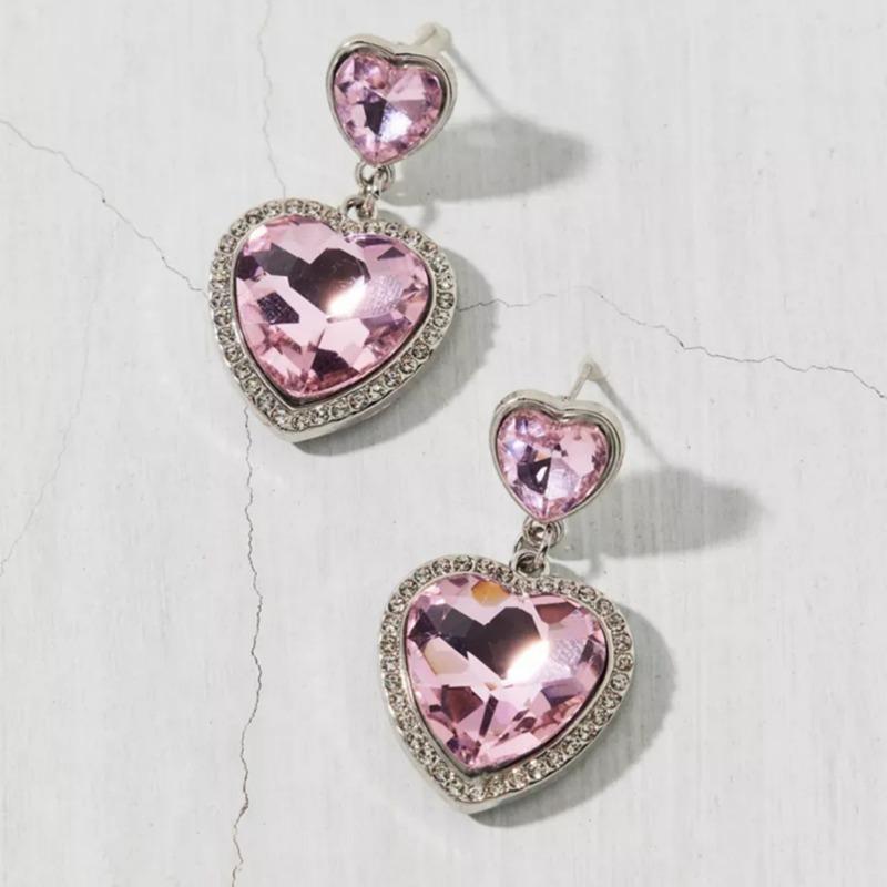 Hot-selling Fashion Versatile Love Earrings Light Luxury High Sense Full Diamond Heart-shaped Gemstone Sweet Temperament Earrings Women