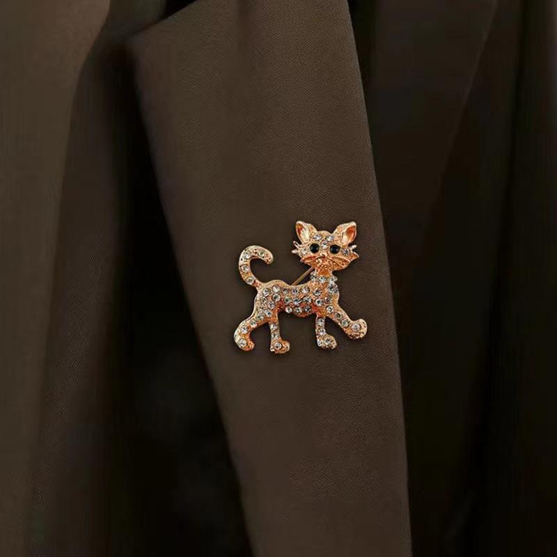 Butterfly Brooch Women'S High-End Sense Niche High-End Pin Temperament Fixed Clothes Suit Pearl Jewelry