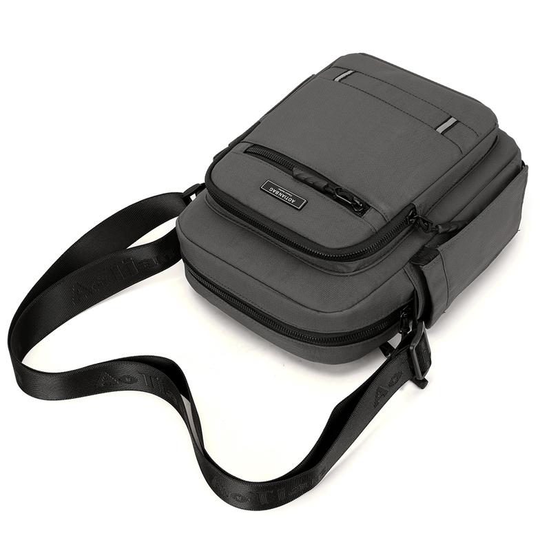 Herren Multifunktionale Outdoor Umhängetasche Mehrschichtige Crossbody Tasche