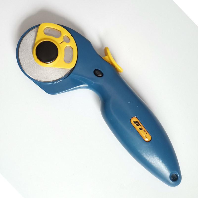 

45mm Safety Lock Carpet Cutter FT011 Rotary Roller Knife for Left and Right Hand Use , Blade Auto - Retract ft 011