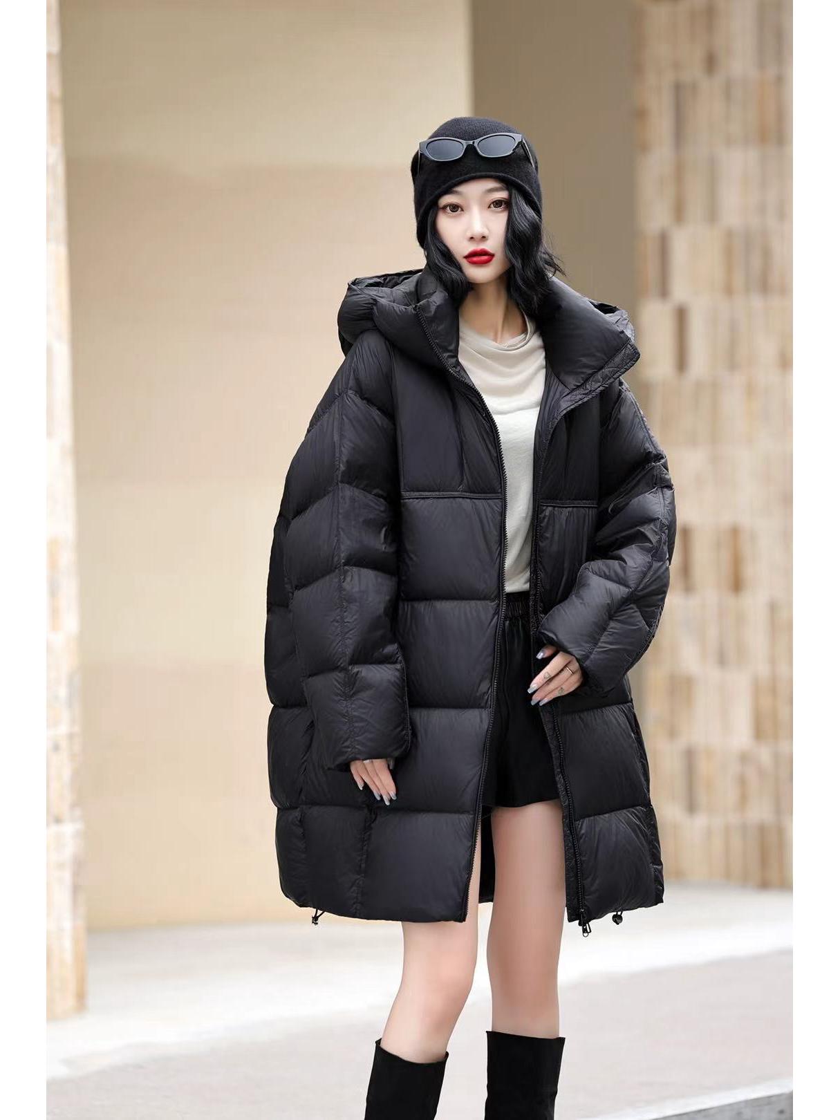 

Женский европейский пуховик средней длины, зимний стиль 2025 с капюшоном, утолщенный для тепла Medium