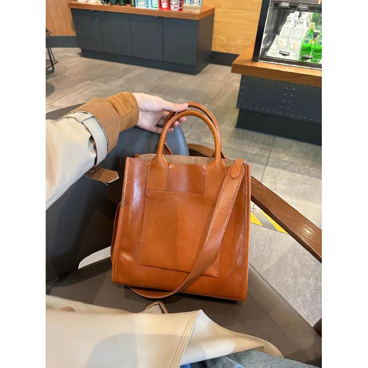Guangzhou Genuine Leather Women's Handbag 2025 New Fashionable Versatile Large Capacity Shoulder Crossbody Bag Princess Diana Bag