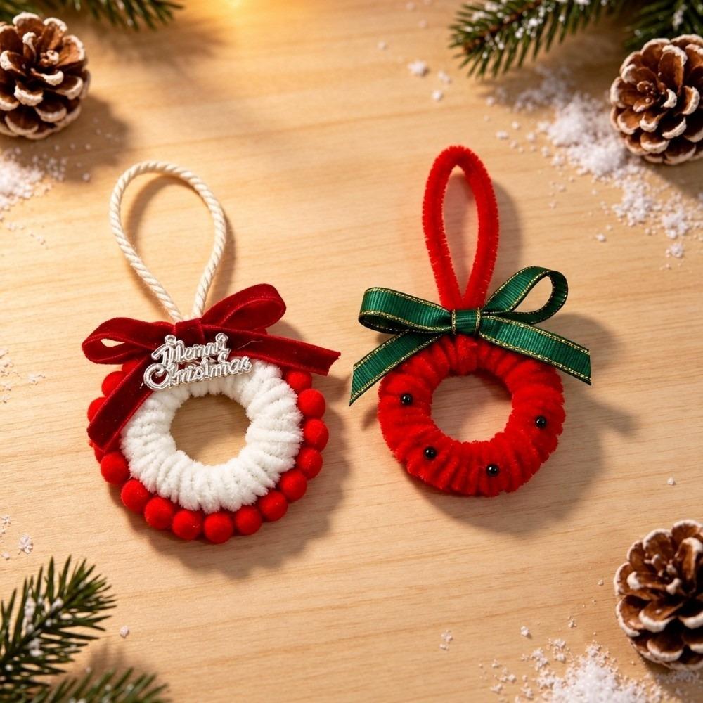 Plush Christmas Wreath Pendant with Bell Christmas Wreath Ornament Mini Christmas Wreath Party