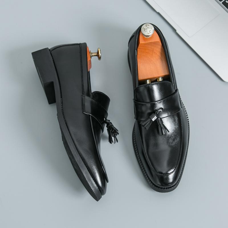 Fashion Men Anti Slip on Flats Ultra-light Pu Casual Leather Shoes Comfortable Man Loafers Lightweight Driving Shoes Moccasins