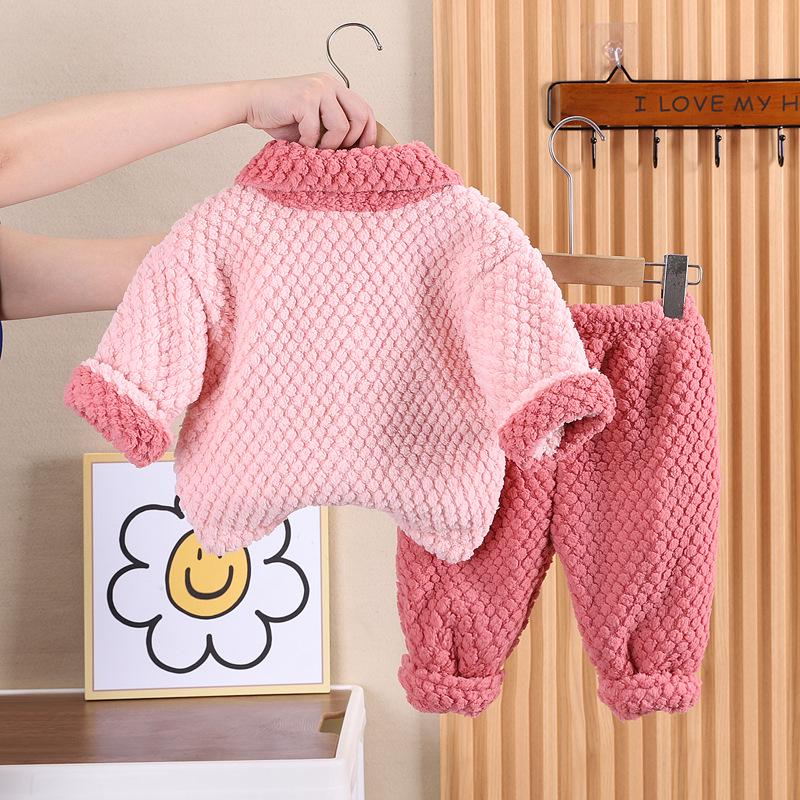 Kuscheliger Flanell-Winterpyjama für Babys – Warmes und flauschiges Nachtwäscheset für Kinder