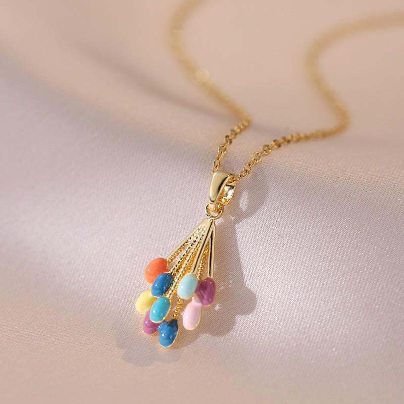 Women's Fashion Heart Pendant Necklace - Elegant, Simple Design, Versatile Clavicle Chain Jewelry